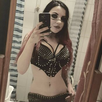 ThrashMetalDoll