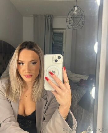 tilde_06