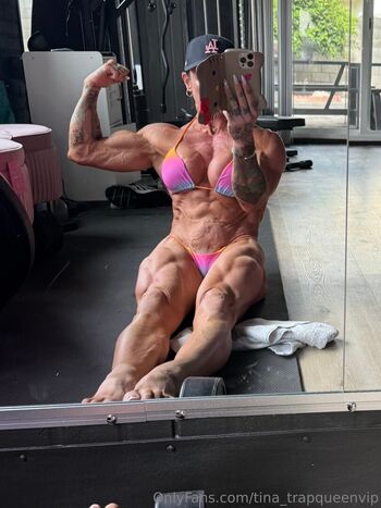 tina_trapqueenvip