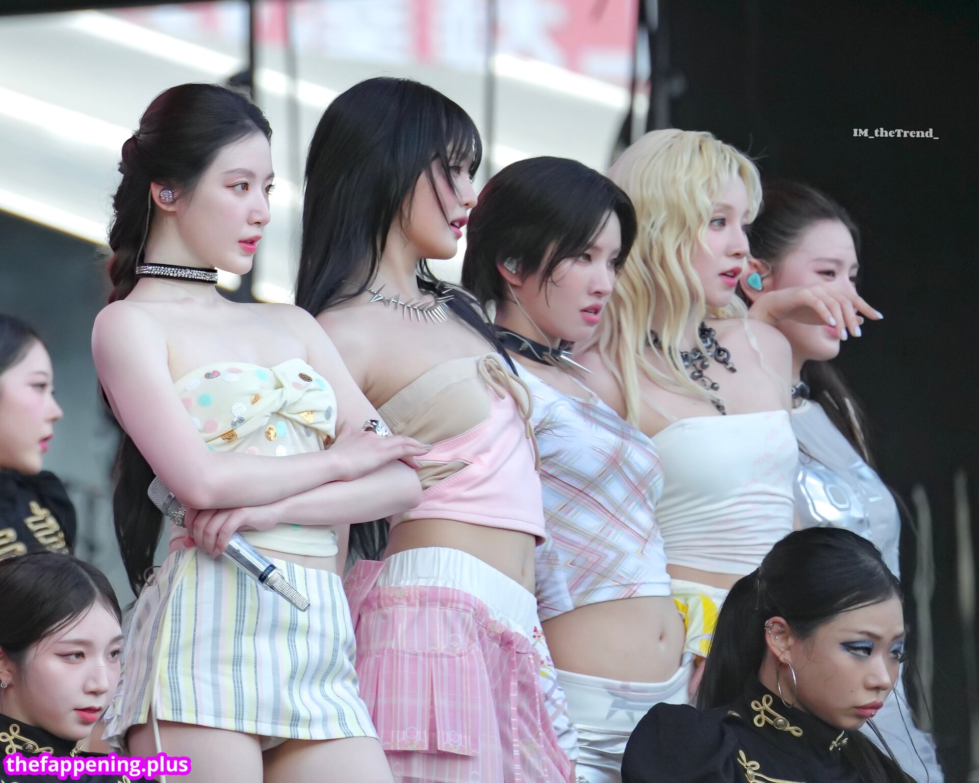tiny.pretty.j