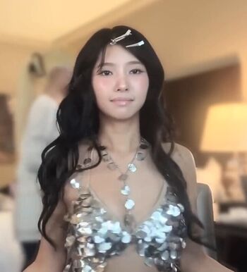 tiny.pretty.j