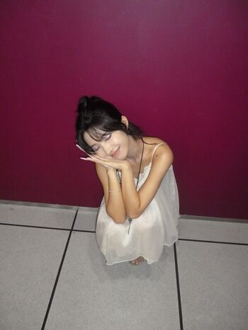 tiny.pretty.j