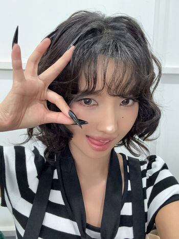 tiny.pretty.j