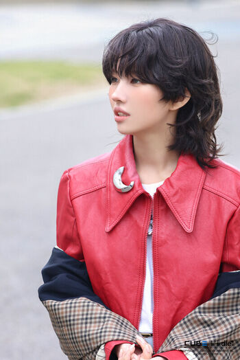 tiny.pretty.j
