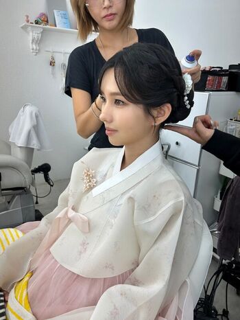 tiny.pretty.j