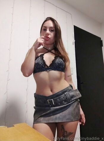 tinybaddie_x