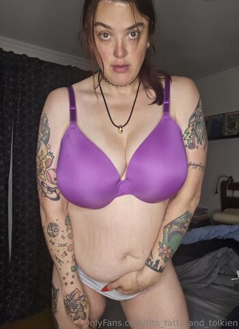 tits_tatts_and_tolkien