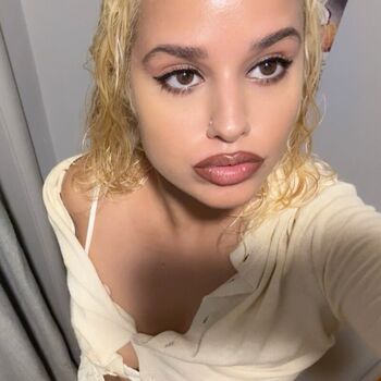 Tommy Genesis