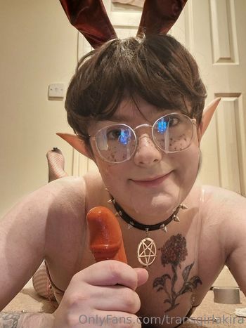 transgirlakira