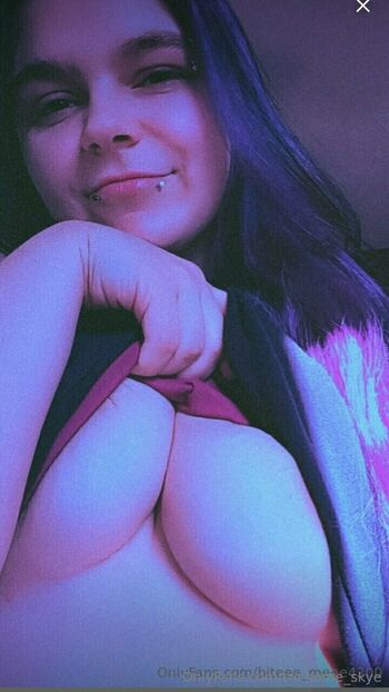 trichome_skye