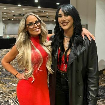 Trish Stratus