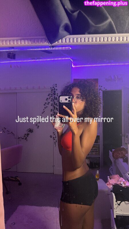 https: / ttahlula Photo OnlyFans Nu #176