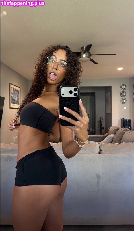 https: / ttahlula Photo OnlyFans Nu #226