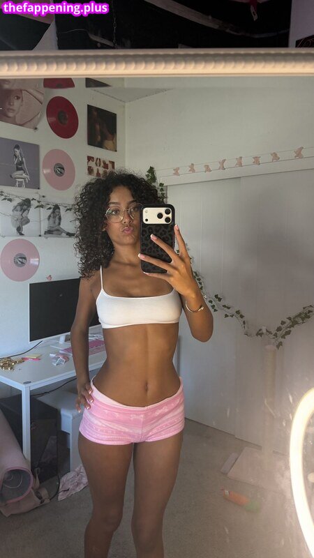 https: / ttahlula Foto OnlyFans Desnuda #231