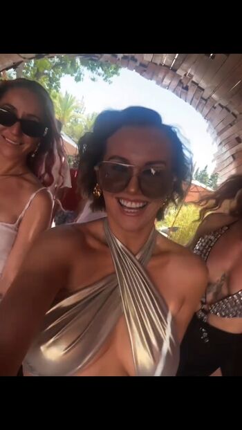 TV Shopping Presenters