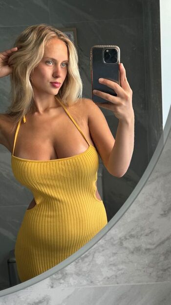 Tyler Bella Davis