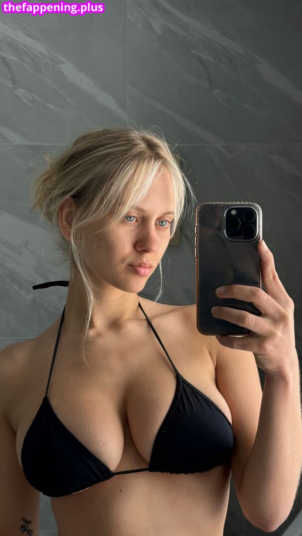 Tyler Bella Davis