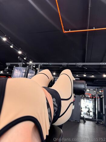u393165752