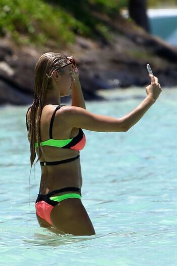 Una Healy