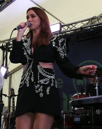 Una Healy