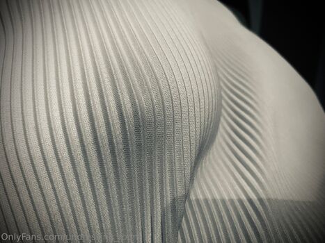 undressing_room