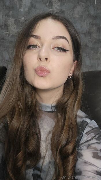 v_nikki