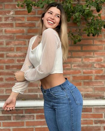 Valentina Legaria
