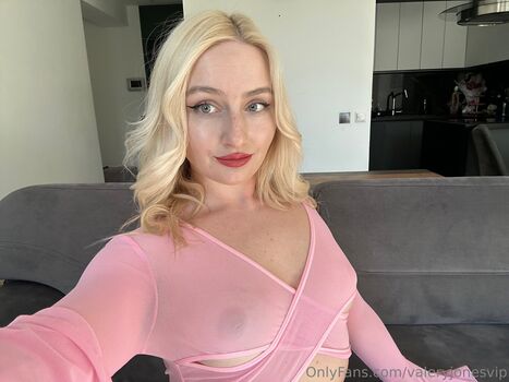 valeryjonesvip