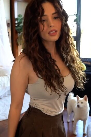 Valkyrae