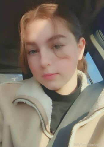 valya_