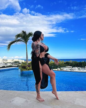 Vanessa.bootybuilder
