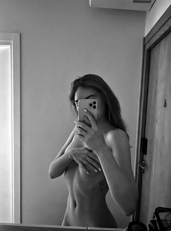 vanessa_maes