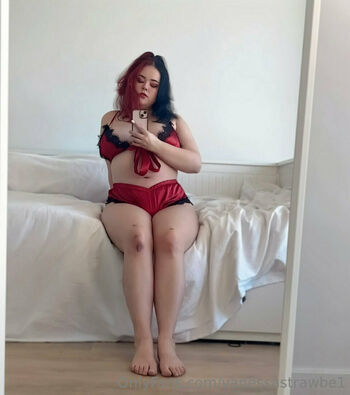 vanessastrawbe1