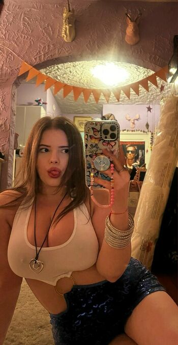 Vanessinator
