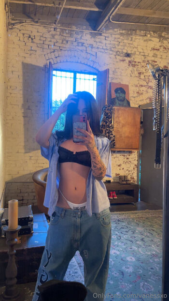 vanessxo
