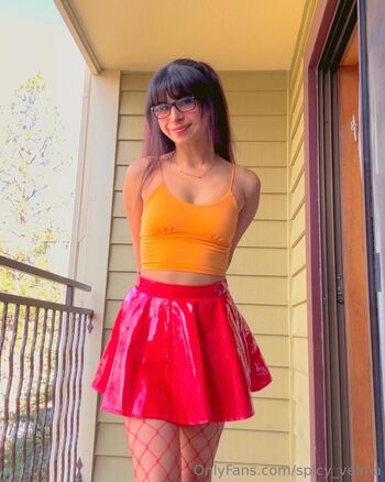 Velma & Daphne Cosplay