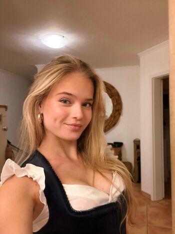 Veronika Miller