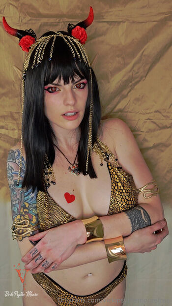 vickipsythemoorefree