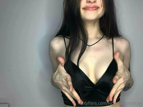 victoria_hampton