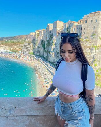 Victoria Macan