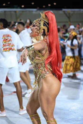Viviane Araujo