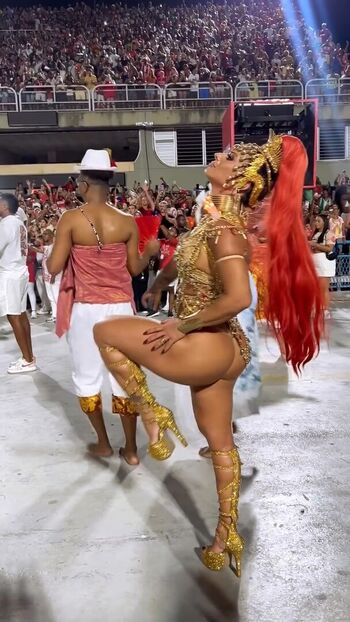 Viviane Araujo
