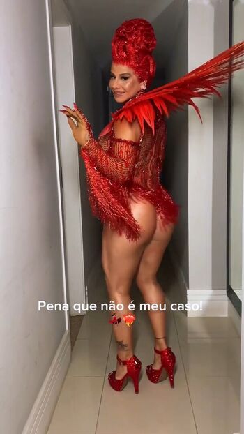 Viviane Araujo