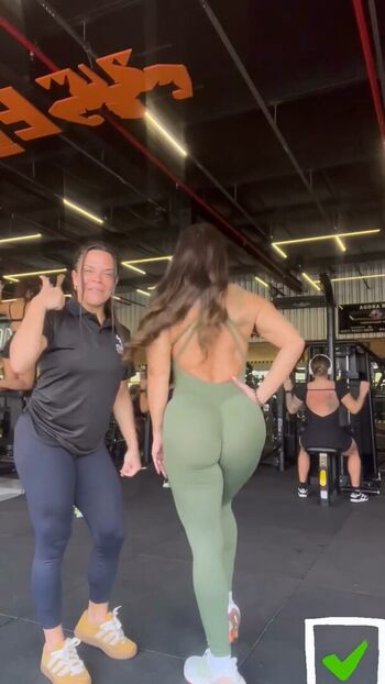 Viviane Araujo