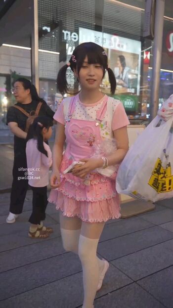 Voyeur Asian Pissing Toilet &Amp; Upskirts Only