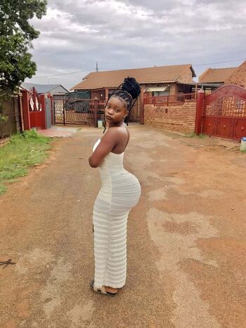 Vunene Taiwo Mabunda