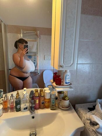 Vvalentinabonetalli