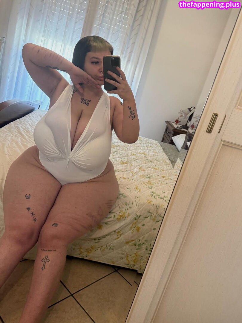 Mxmmytina / VVALENTINABONETALLI Foto OnlyFans Nua #137