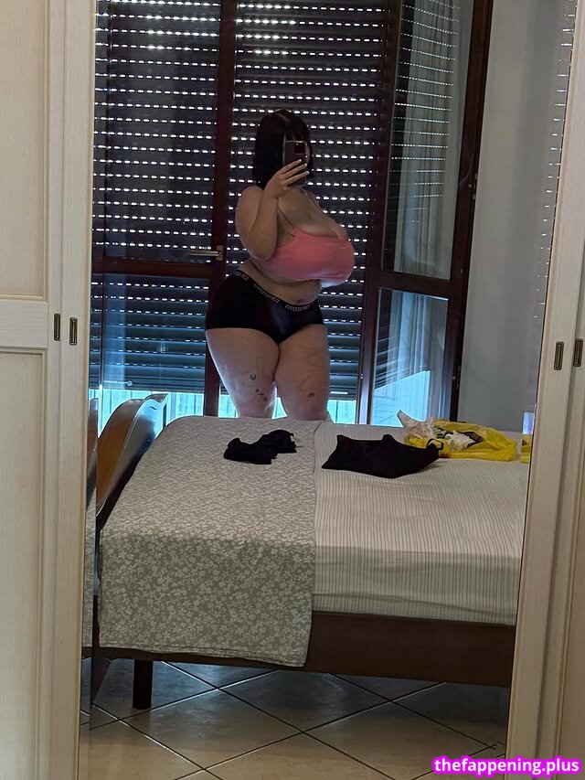 Mxmmytina / Vvalentinabonetalli Nahá OnlyFans fotografie #177