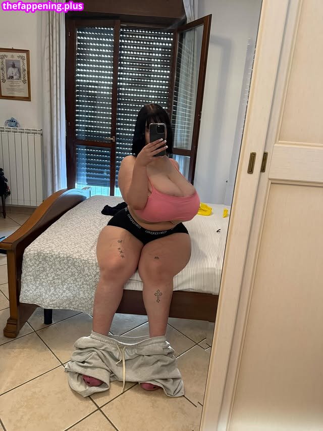 Mxmmytina / Vvalentinabonetalli Nude OnlyFans Photo #178